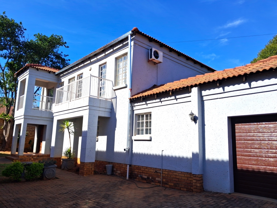 3 Bedroom Property for Sale in Safari Gardens North West